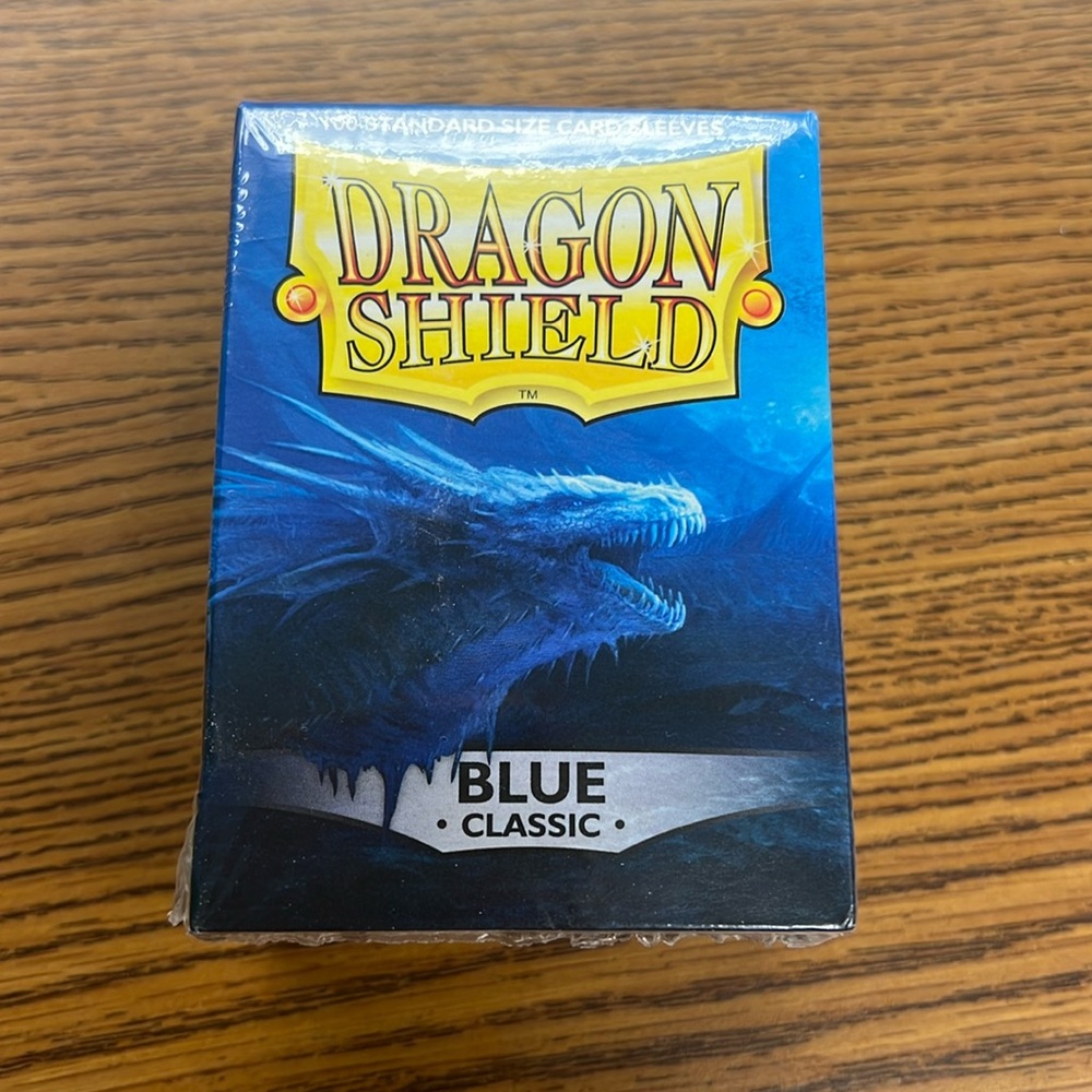 Dragon Shield Blue Matte Card Sleeves, 100 standard size